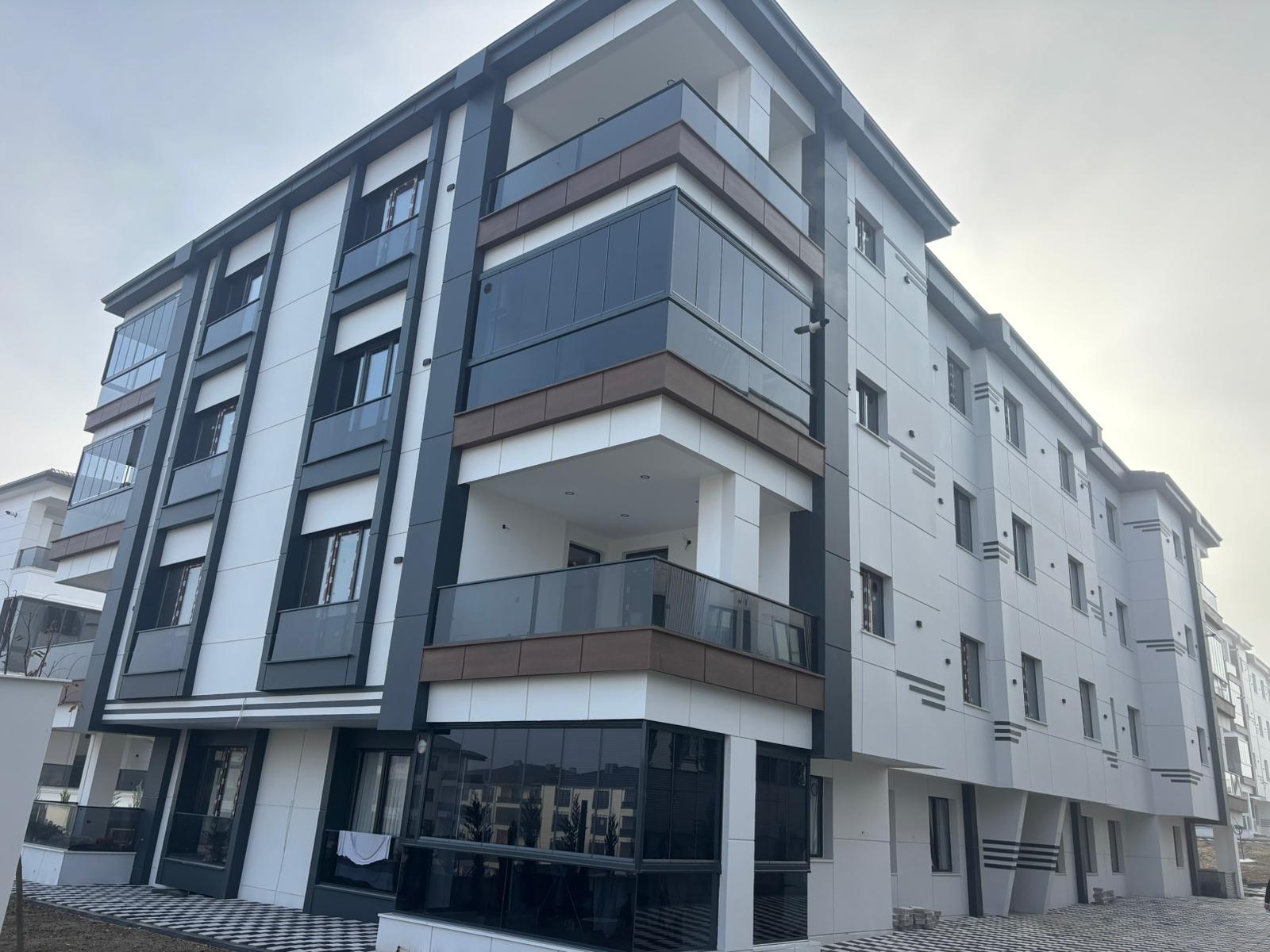 VERA'DAN LÜLEBURGAZIN EN PRESTİJLİ MAH. SATILIK 3+1 LÜKS DAİRE