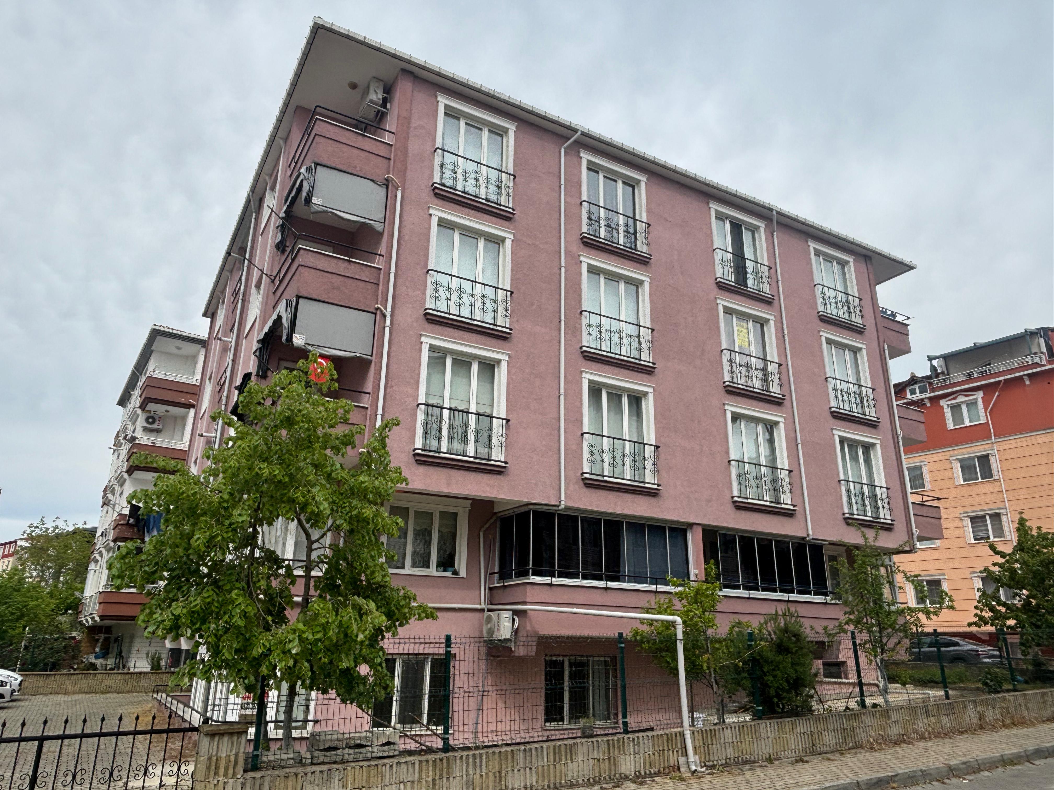 YILDIZ MAH KİRALIK GENİŞ KAPALI BALKONLU 3+1 DAİRE